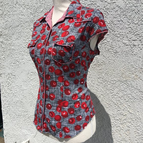 Retro/ Vintage Cap Sleeve Button Up Cherries - Picture 1 of 6